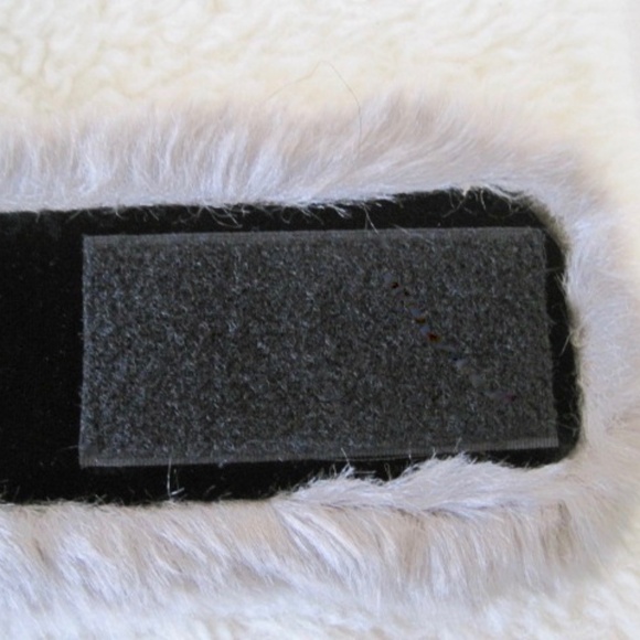 Danier Faux Fur Headband - Picture 9 of 10